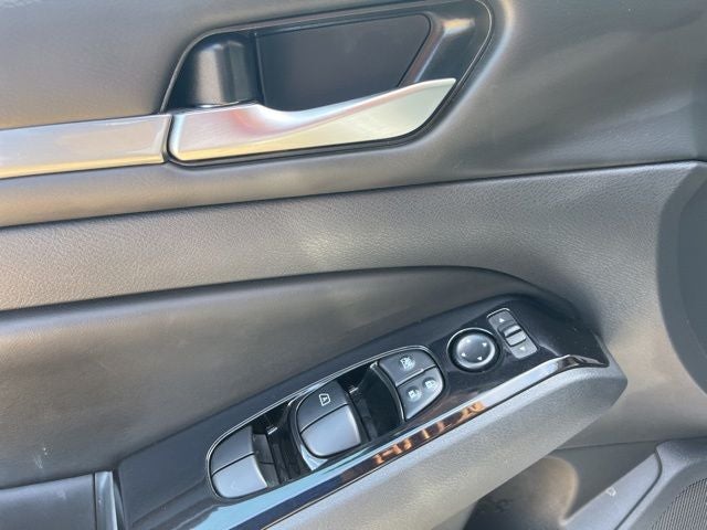 2024 Nissan Altima 2.0 SR