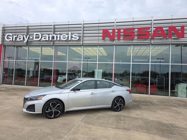 2025 Nissan Altima 2.5 SR