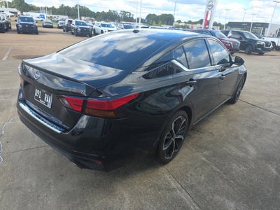 2023 Nissan Altima 2.5 SR