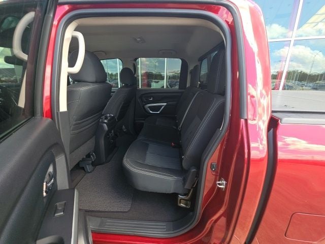 2018 Nissan Titan SV