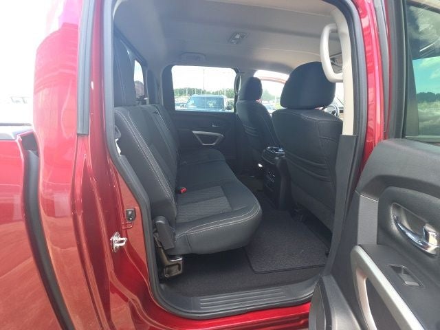 2018 Nissan Titan SV