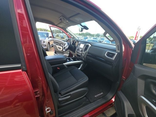 2018 Nissan Titan SV