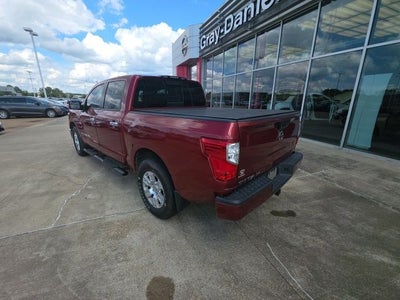 2018 Nissan Titan SV