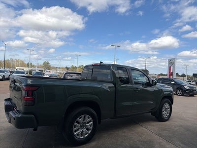 2024 Nissan Frontier SV