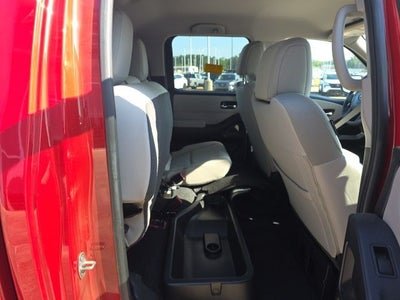 2025 Nissan Frontier SV