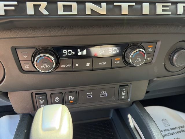 2025 Nissan Frontier SV