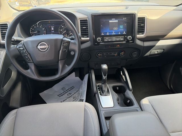 2022 Nissan Frontier SV