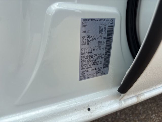 2025 Nissan Frontier SV