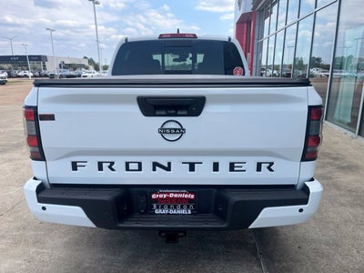 2027 Nissan Frontier SV