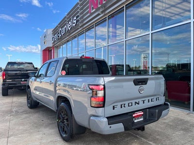 2027 Nissan Frontier SV