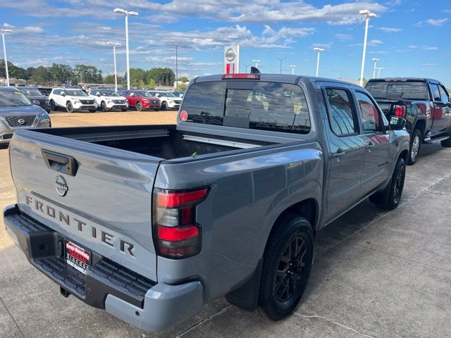 2027 Nissan Frontier SV