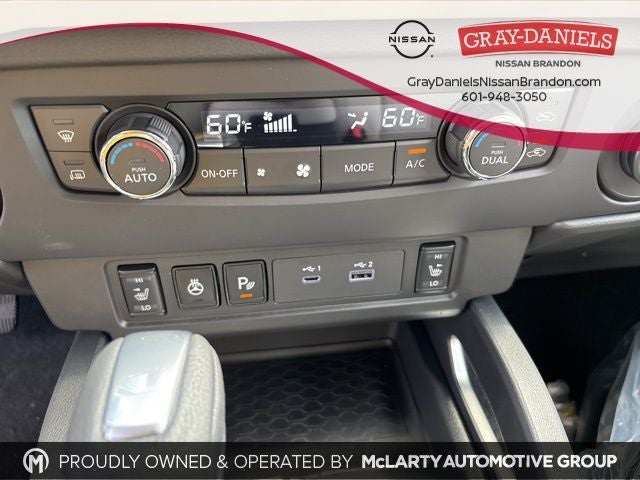 2025 Nissan Frontier SV