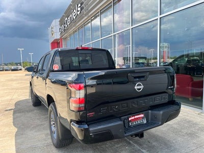 2027 Nissan Frontier SV