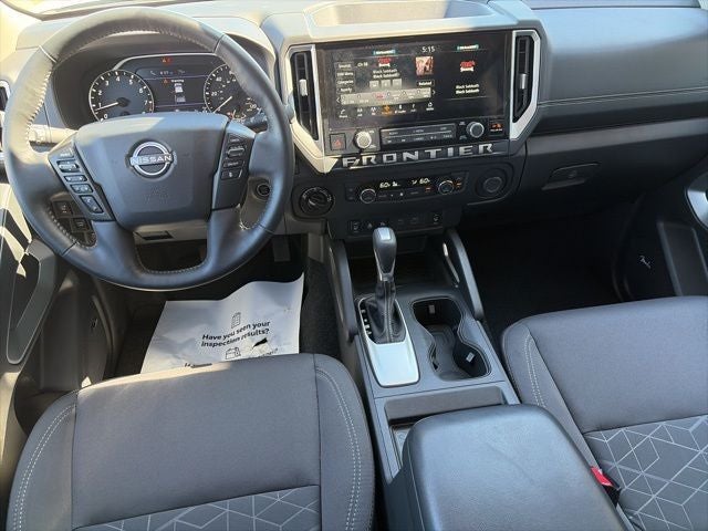 2025 Nissan Frontier SV