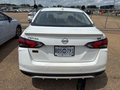 2025 Nissan Versa 1.6 SR