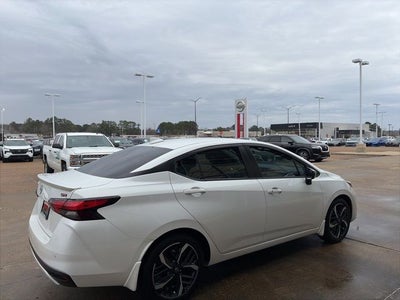 2025 Nissan Versa 1.6 SR