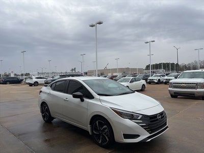 2025 Nissan Versa 1.6 SR