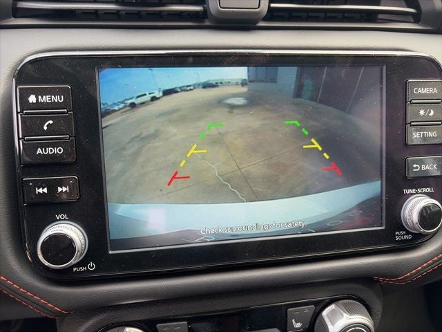 2025 Nissan Versa 1.6 SR