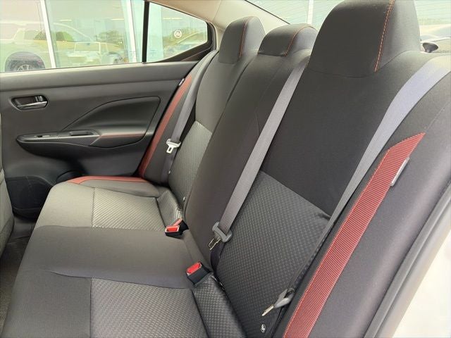 2025 Nissan Versa 1.6 SR