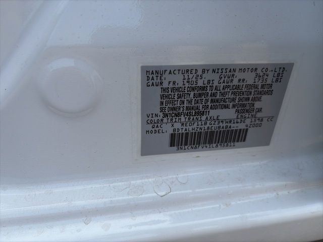 2025 Nissan Versa 1.6 SR