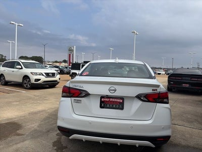 2025 Nissan Versa 1.6 SR