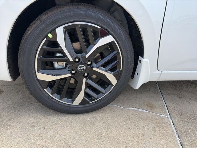 2025 Nissan Versa 1.6 SR