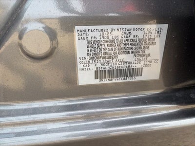 2025 Nissan Versa 1.6 SR