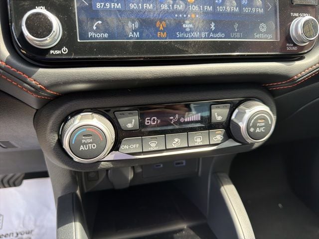 2025 Nissan Versa 1.6 SR