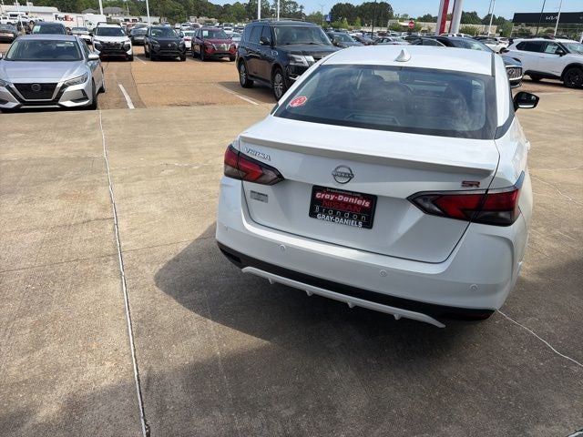 2025 Nissan Versa 1.6 SR