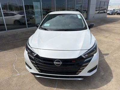 2025 Nissan Versa 1.6 SR