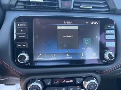 2025 Nissan Versa 1.6 SR