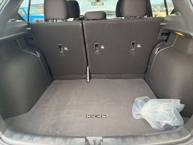 2025 Nissan Kicks Play S