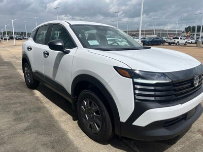 2026 Nissan Kicks S