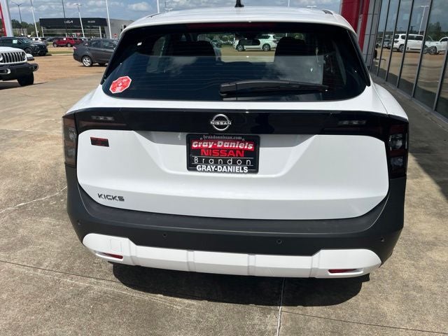 2026 Nissan Kicks S