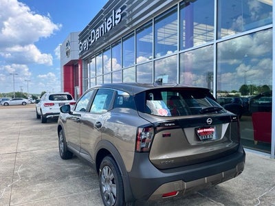 2027 Nissan Kicks S