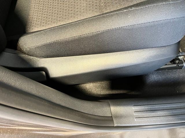 2027 Nissan Kicks S