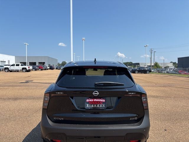 2025 Nissan Kicks SV