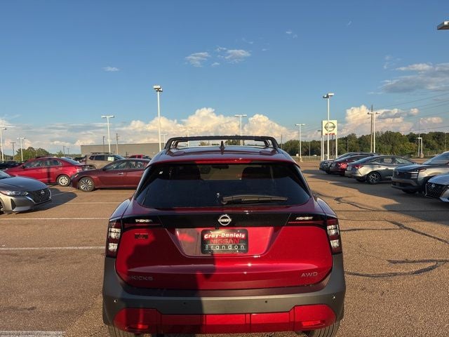 2026 Nissan Kicks SV