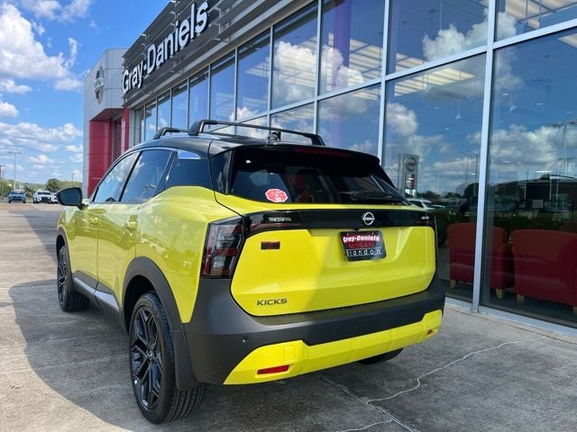 2027 Nissan Kicks SR