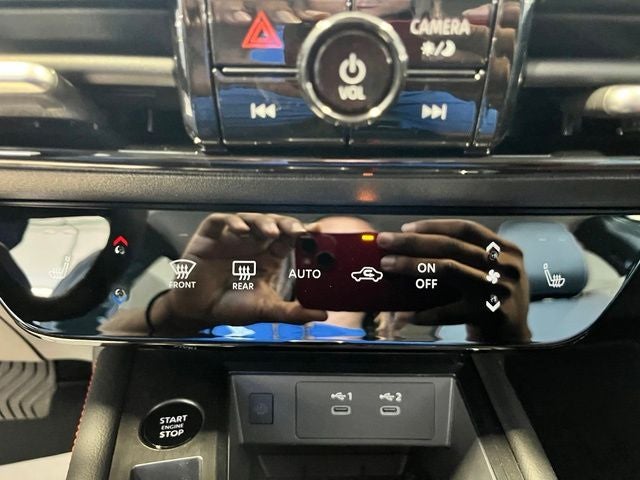 2027 Nissan Kicks SR