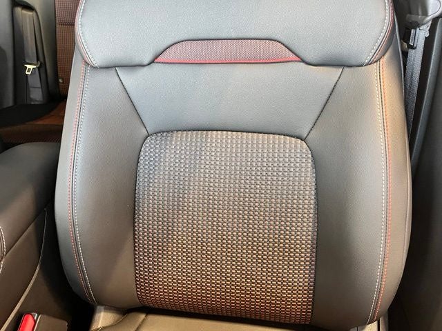 2027 Nissan Kicks SR