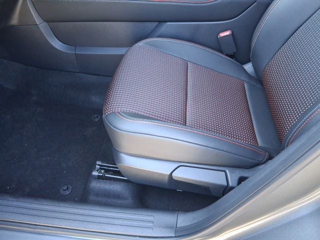 2027 Nissan Kicks SR