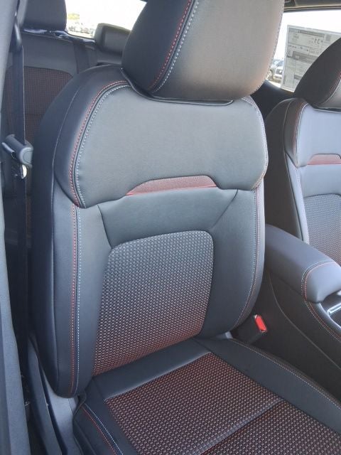 2027 Nissan Kicks SR