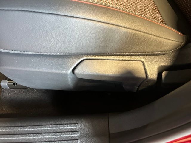 2027 Nissan Kicks SR