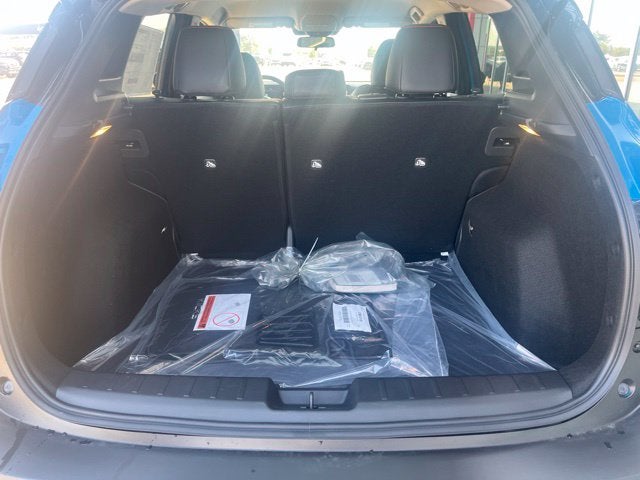 2027 Nissan Kicks SR