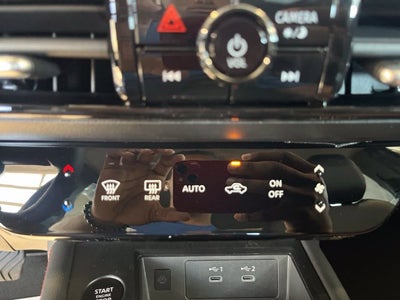 2027 Nissan Kicks SR