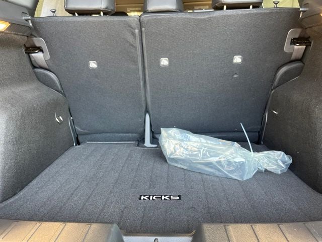 2027 Nissan Kicks SR