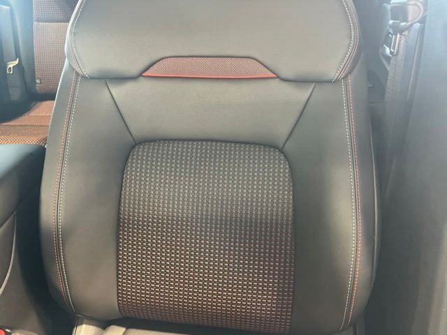 2027 Nissan Kicks SR
