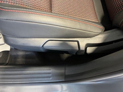 2027 Nissan Kicks SR