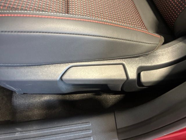 2027 Nissan Kicks SR